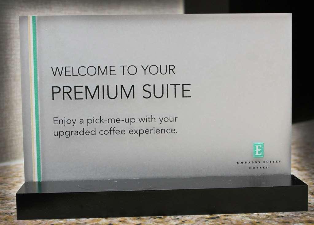 Embassy Suites Columbus - Airport Szoba fotó