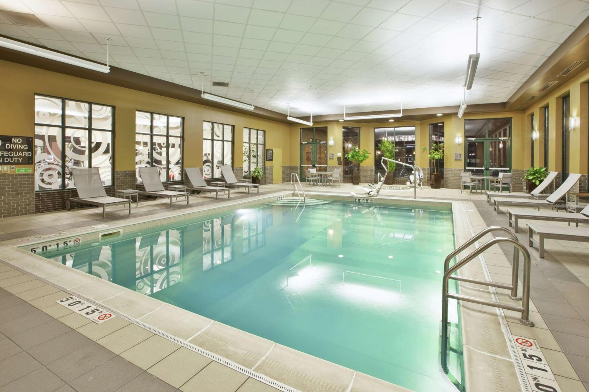 Embassy Suites Columbus - Airport Kültér fotó
