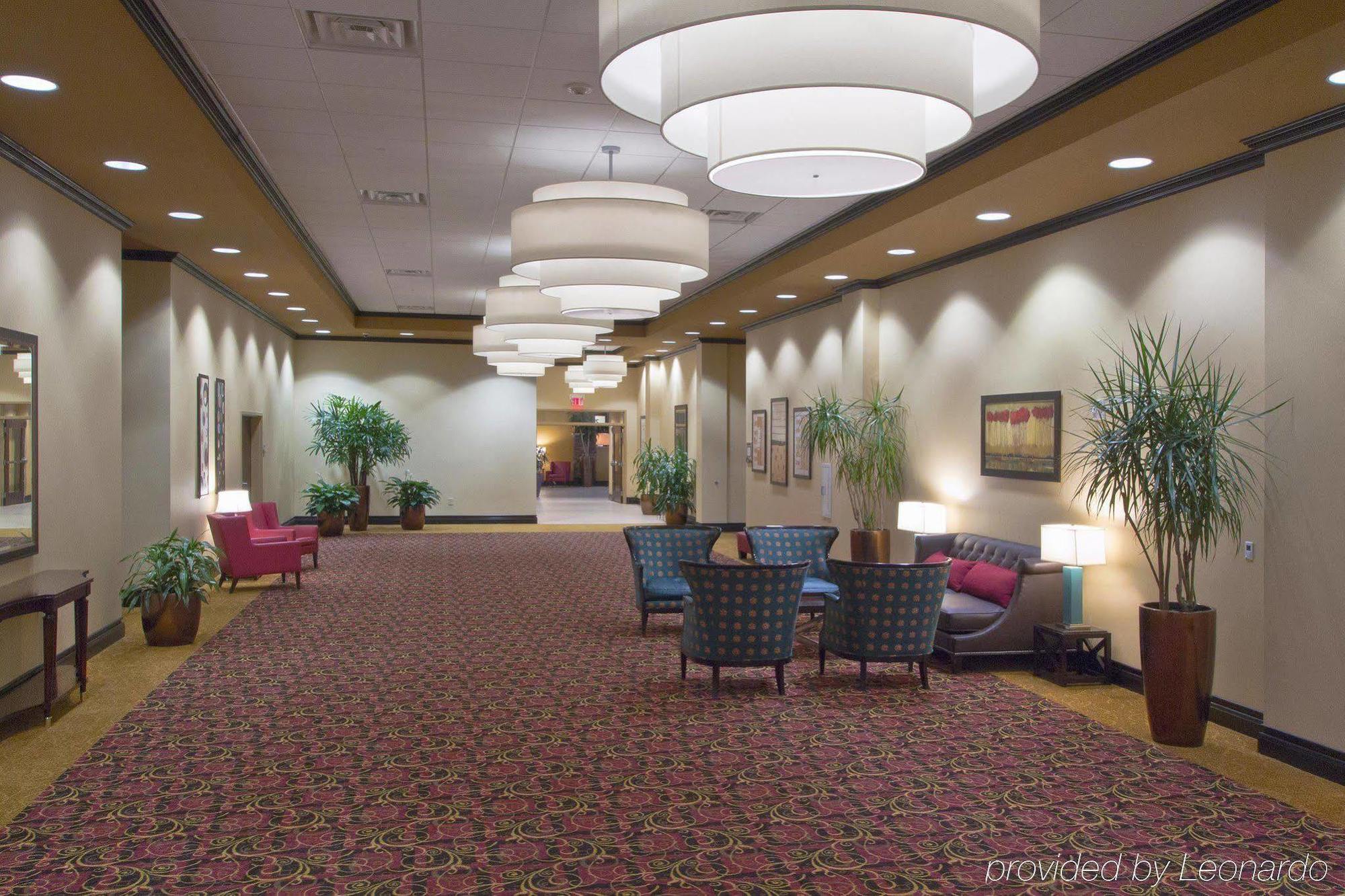 Embassy Suites Columbus - Airport Beltér fotó