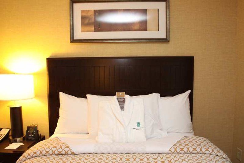 Embassy Suites Columbus - Airport Szoba fotó